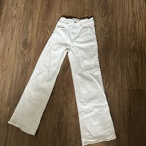 H&M Wide High Jeans (White, Size 4)
